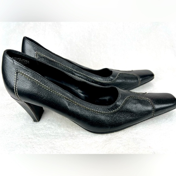 Jennifer Moore, black leather square toe heel - Picture 2 of 7